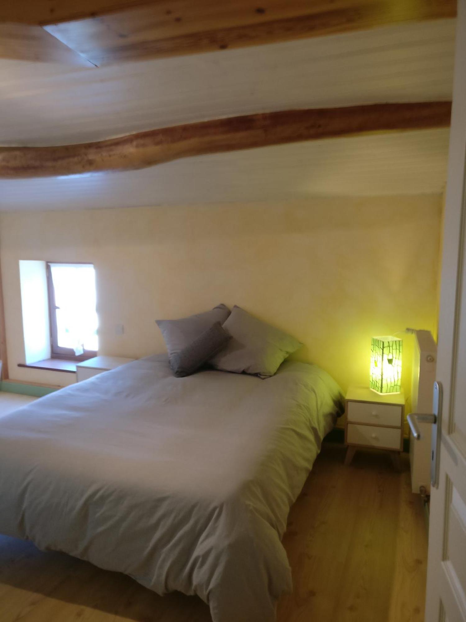 Des Km A La Ronde Bed & Breakfast La Ronde  Rom bilde